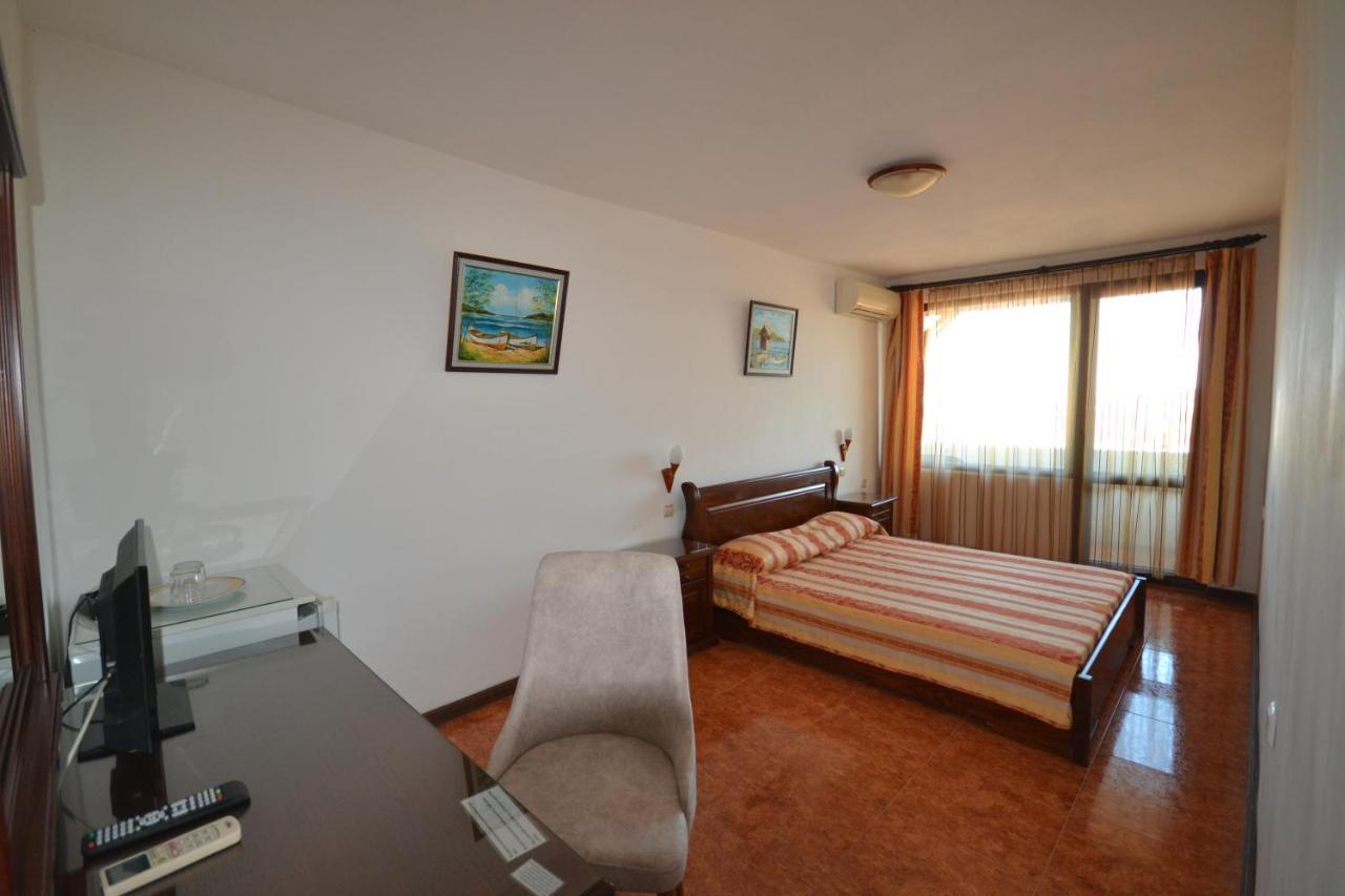 More Family Hotel Szozopol Kültér fotó