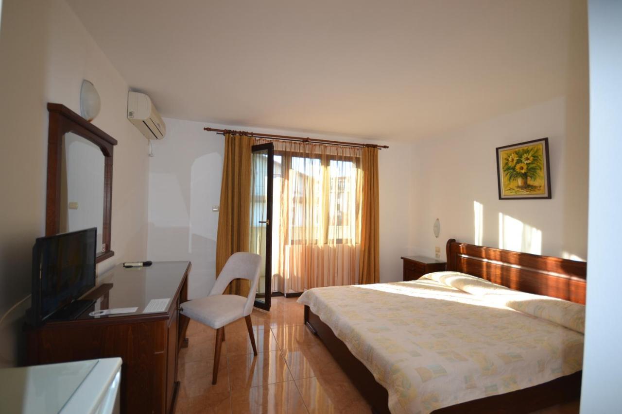 More Family Hotel Szozopol Kültér fotó